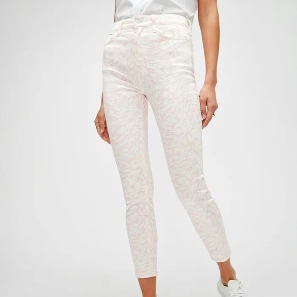 7 For All Mankind The High Waist Ankle Skinny Jeans in Pink/White Abstract Sz 28 - Picture 1 of 12
